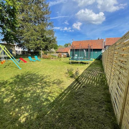 Le Cocoon D'Annabelle - Jolie Maison Avec Jeux Et Grand Jardin Pierrefitte-sur-Sauldre Eksteriør bilde
